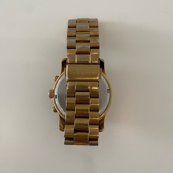 Michael Kors Runway Watch - Gold Tone - Picture 4 of 6